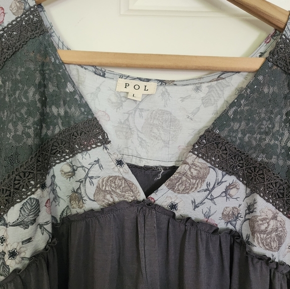Pol Charcoal Tank Floral Lace Size Large Boho Feminine New Without Taga - Picture 2 of 9